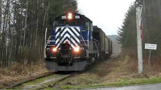 preview picture of video 'Esquimalt & Nanaimo Railway (SVI) Duncan Turn 03/19/09'
