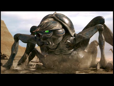 Trooper Rico vs Giant Beetle | Starship Troopers (1998)