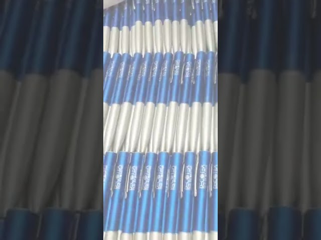 Vídeo relacionado con regalo grabado - 25 Bolígrafos personalizados metal con suave tacto de goma en color mate. Pack unidades (25)