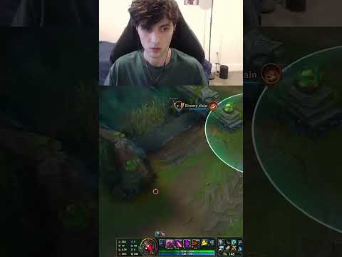 Sinirlendiren hareket 😅 #luger #league #adc #gaming #rank1 #twitch