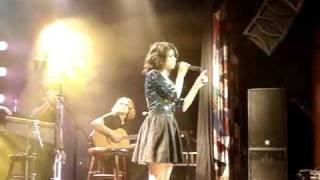 (HQ) Selena Gomez - LIVE &#39;I Want It that Way&#39; [Baskstreet Boys Cover]