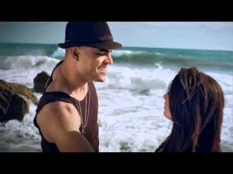 Nayer Ft. Pitbull & Mohombi - Suavemente [Official Vidoo]
