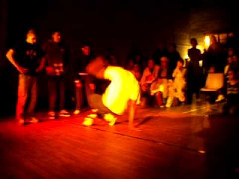 EMATOME VS ENIGMATIK  URBAN SHOW 2010