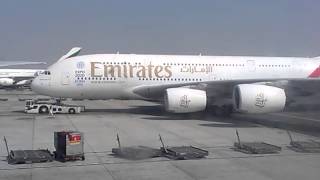 preview picture of video 'Fly Airbus A380 Emirates! Dubai'