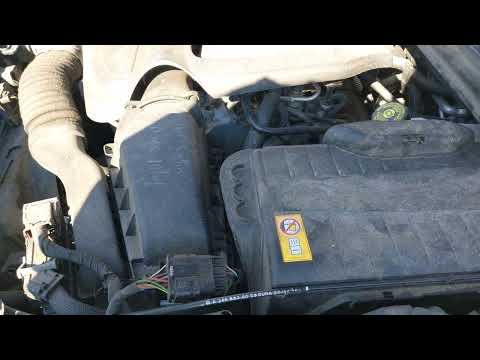 Mercedes-Benz M270 Cla motor sound of 2014 Cla 250 4Matic WDDSJ4GB7EN154502