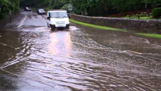 preview picture of video 'Cars Driving Through Flooding Road Perth Perthshire Scotland'
