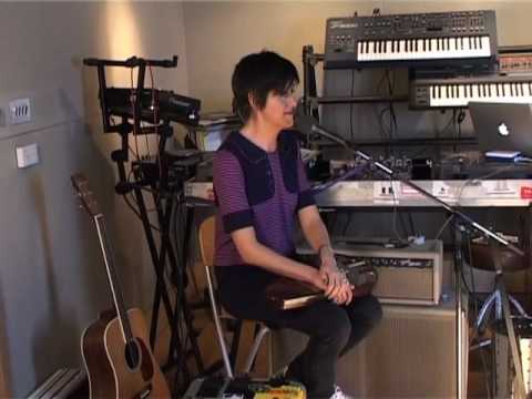 Tracey Thorn 'Why Does The Wind?' (Live At Home Version)
