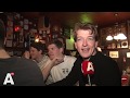 Fans zien Ajax gelijkspelen tegen Juventus in café De Fluiter