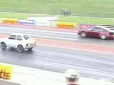 Fiat 126p vs Porsche