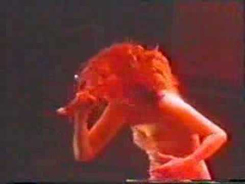 Queen Adreena video