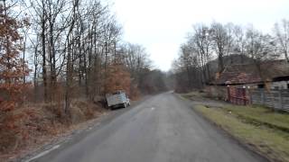 preview picture of video 'La vale pe strada Rusca, Ghelari - Downhill on Rusca street, Ghelari'
