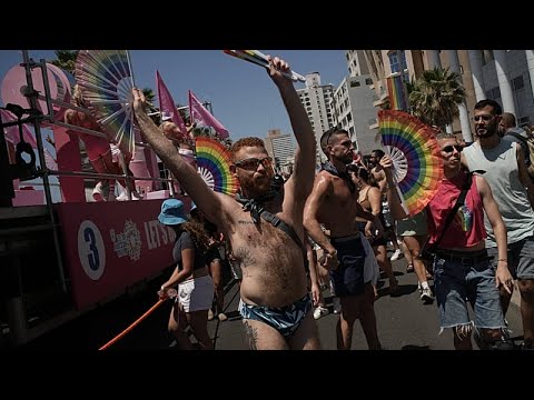 Video Thumbnail: Tel Aviv: Israelis feiern erste Pride-Parade seit Angriff vom 7. Oktober
