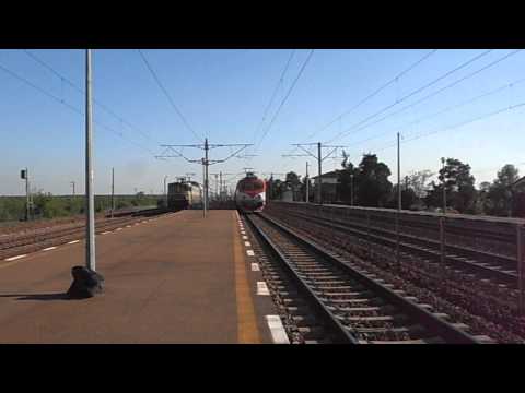 IC553 PLEACA DIN CRIVINA PE ROSU+ALB INTERMITENT