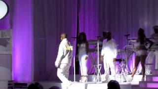 R Kelly&#39;s Single Ladies Tour Hits Detroit