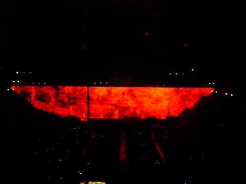 Roger Waters The Trial live in Milan 01/04/2011