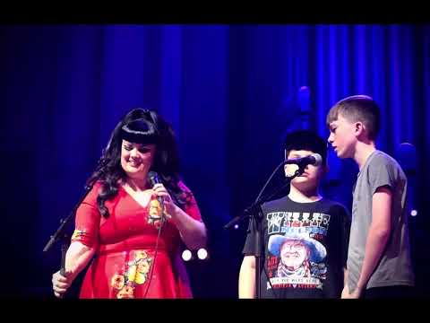 Tami Neilson & Sons — “Beyond The Stars” (live) / Auckland Town Hall, 18 October 2024