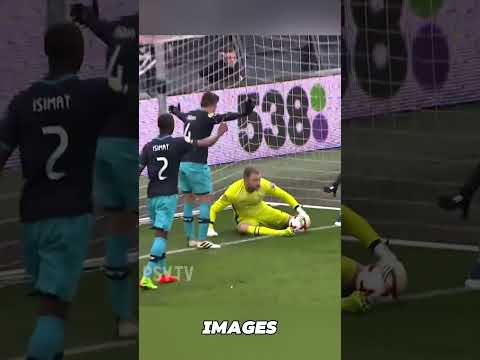 Sauvetage miracle ou but ? 🤔 #football #messi #cr7 #neymar #yamal #gardien #viral #ronaldo #soccer