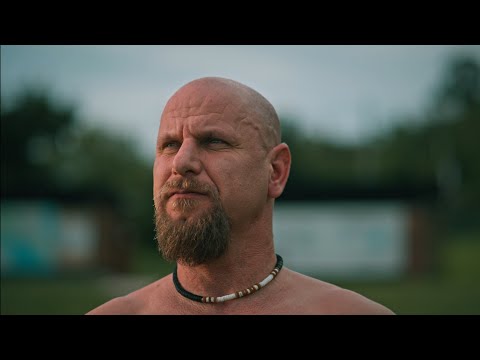 50 SLAPS - 50 SLAPS - V mori (official video)