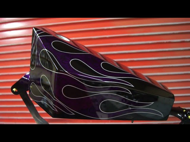 カスタムペイント　ハーレー XL1200v　コフィンタンクにフレイムス