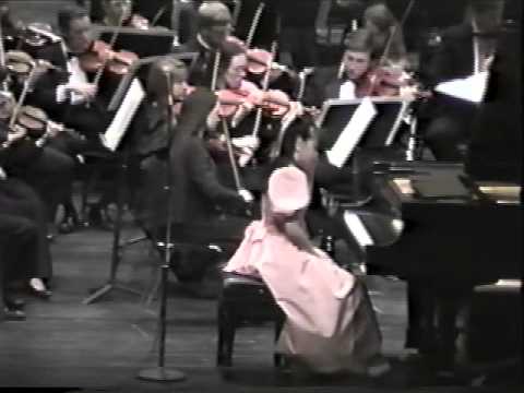 Jen Shyu (aged 13), Tchaikovsky Piano Concerto No.1 in Bb minor, 3rd mvmt (1991)