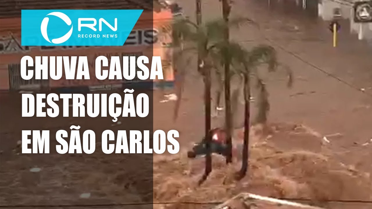 Chuva provoca alagamentos e destruição em São Carlos