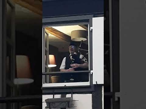 Marche des soldats de Robert Bruce sonnée à la cornemuse écossaise - Robert Bruce's soldiers march