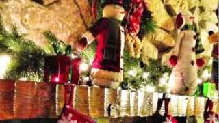 Jake Mathews - Must Be Christmas (Lyric Video)