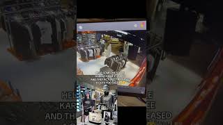 [閒聊] 有人從店裡偷走aespa Karina人形立牌！