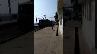 preview picture of video 'Daniyawa bihar sarif rail line electrification'
