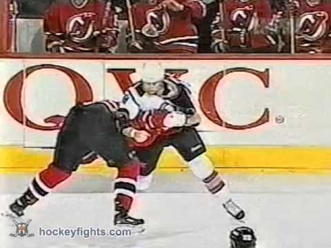 Turner Stevenson vs Eric Boulton