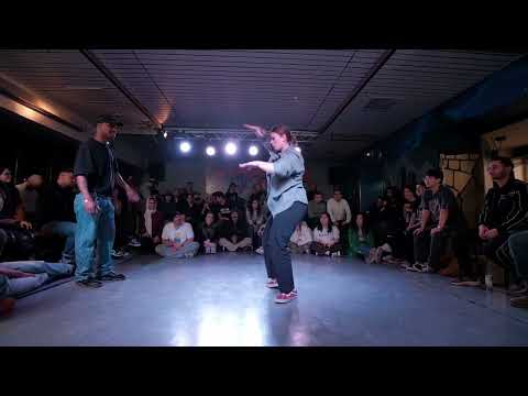 Colosseum of Skills Vol  3 - Halb Finale Tutting / Rwakka Poptight vs Elli