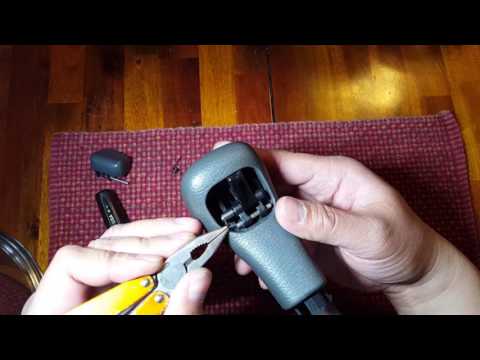 1992-2000 Volvo 850/S70/V70/C70:  Shifter knob button repair (automatic transmission)