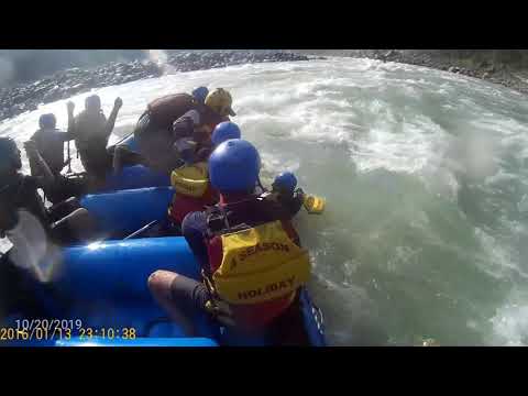 Roller Coaster Rapid (Grade 4) Shivpuri to Ramjhula Rafting
