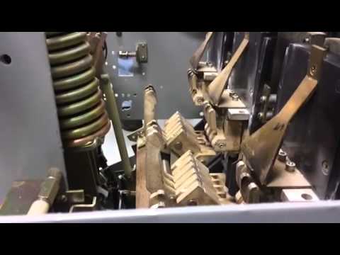 AKR-10F-75 , Slow Motion on a GE AKR Circuit breaker