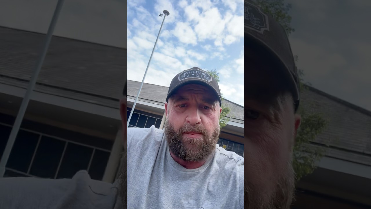 A DAY IN SOUTHPORT CHANNEL 4 DOCUMENTARY 🧱#anotherbrickinthewall #bricklaying #london