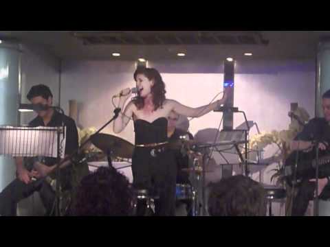 Nikki Davis Jones - The Understudy Song (30/04/2011)