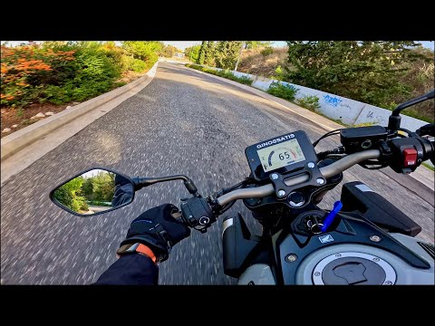 Honda CB650R E-Clutch | MotoRaw 4K