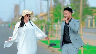 Download lagu IDIL AYRUUSH FT ANWAR TOTTI DHAANTO CUSUB 'SII SAWIRO'  VIDEO 2025 mp3