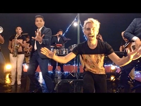 Grupo 5 ft. Papaya Dada - Al Lado Mio (Video Oficial)