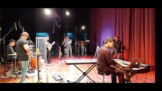 Hoy el Aire Huele a Ti  Luis  Miguel (oficial) Session Band