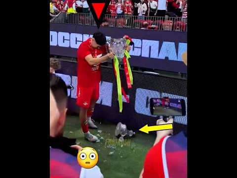 Players vs Trophy Lift + HER