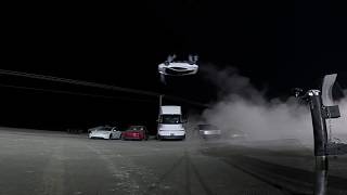 Video: Elon Musk “roket gibi uçabilen” yeni Tesla Roadster’ı tanıttı
