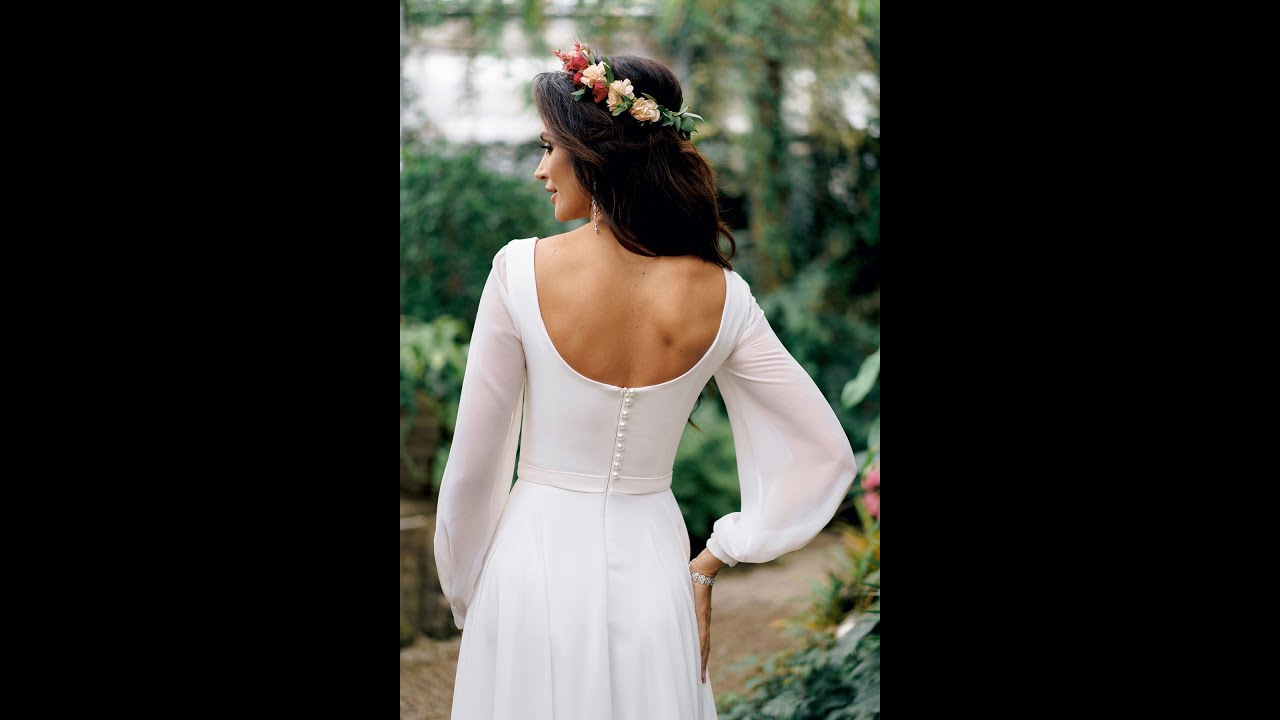 Prosta suknia ślubna z długim rękawem Alabaster -Kolekcja 2020 pracowni sukien DAMA Couture Warszawa