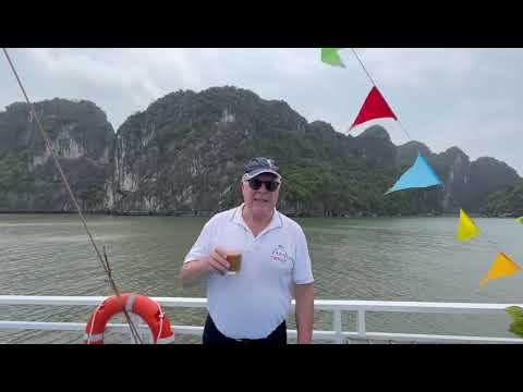 Cappuccino com Claudio Ronco: 345. Um Cappuccino da Baía de Halong, Vietnã