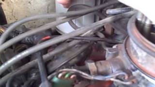Performing a tuneup on the 87 Jimmy part1