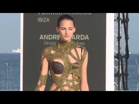 Desfile Andrés Sardá - #MBFWIbiza 2017
