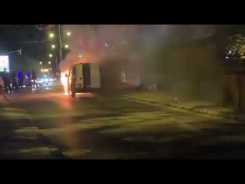 ZAPALIO SE AUTOMOBIL U POKRETU: Incident na Zvezdari, u Ulici Milana Rakića