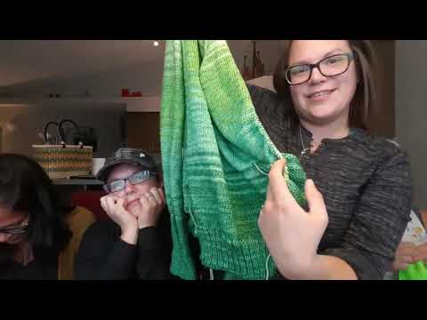 CozyUpKnits Episode 121: JoJo plays the Guitar