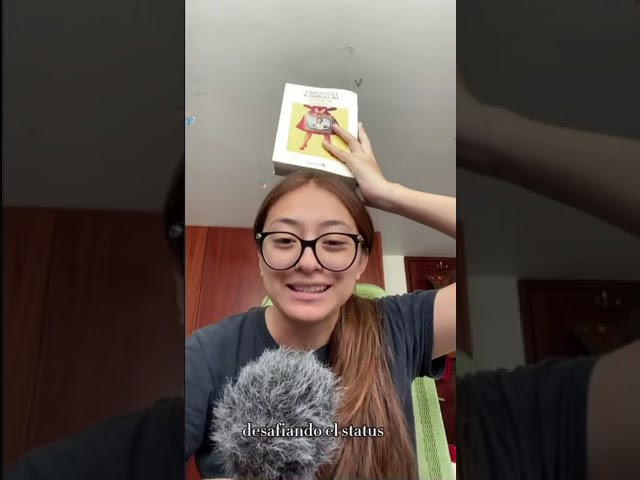 Vídeo relacionado con Lecciones de química (Salamandra Narrativa)