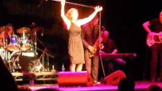 Elkie Brooks Live 2009 - 'Baby, What You Want Me To Do'